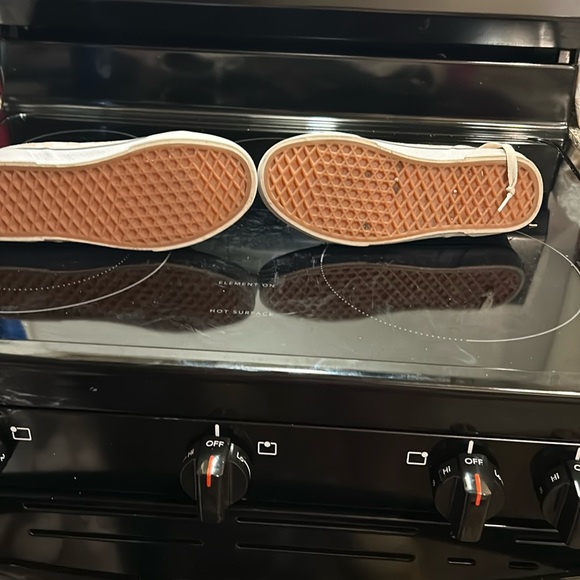 Size 7 1/2 women’s checkered vans - Picture 5 of 5